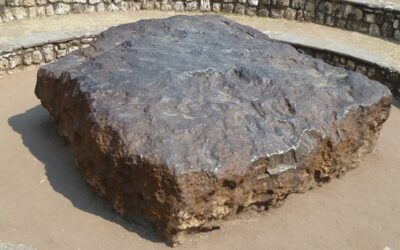 Meteor Hoba – największy znany meteoryt świata leży właśnie w Namibii